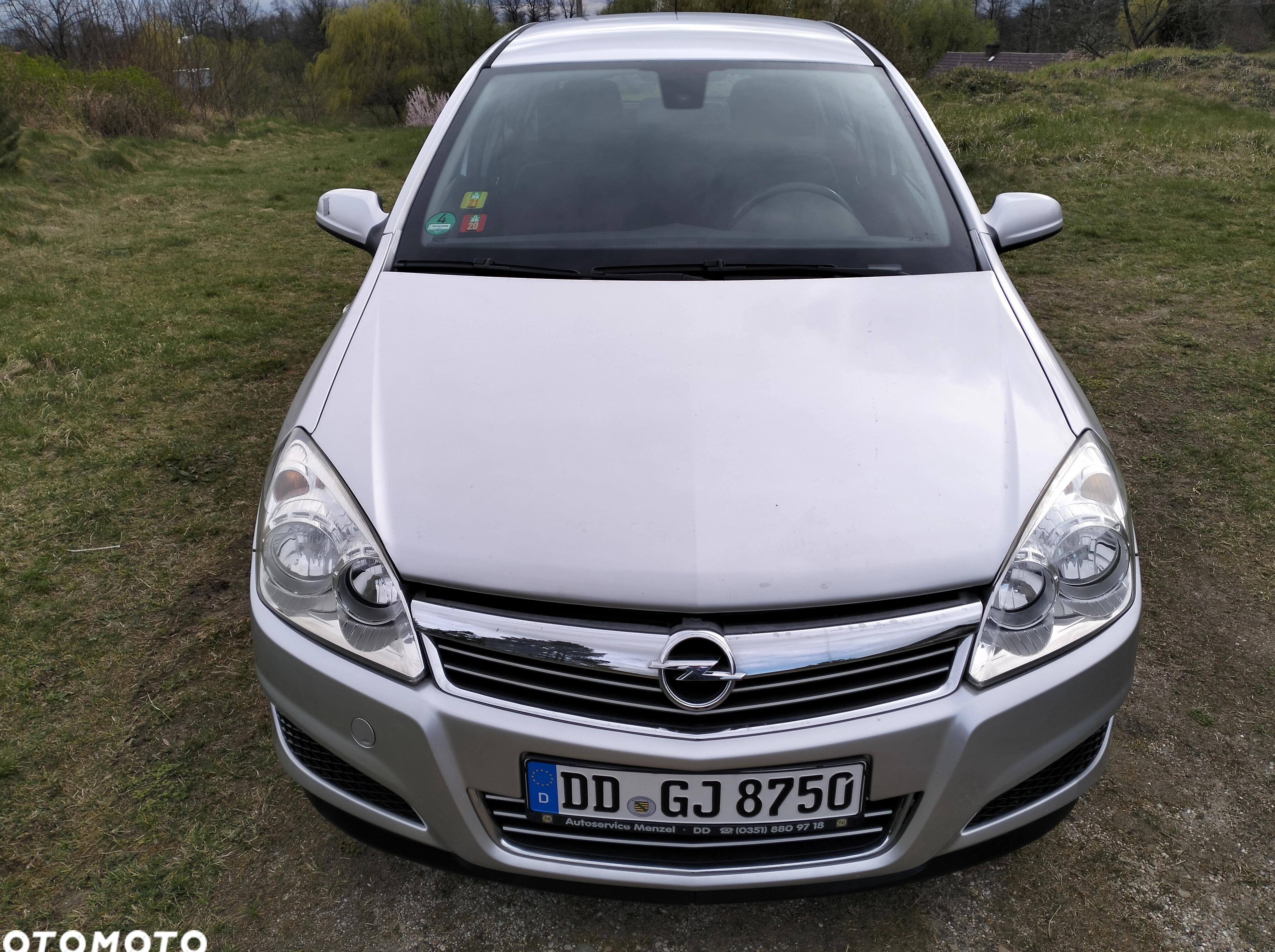 Opel Astra cena 8999 przebieg: 203100, rok produkcji 2008 z Chojnów małe 742